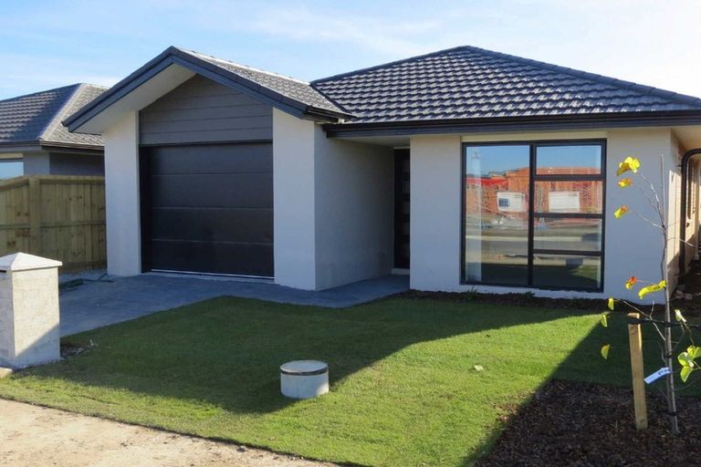 Photo of property in 37 Maclaren Road, Wigram, Christchurch, 8042