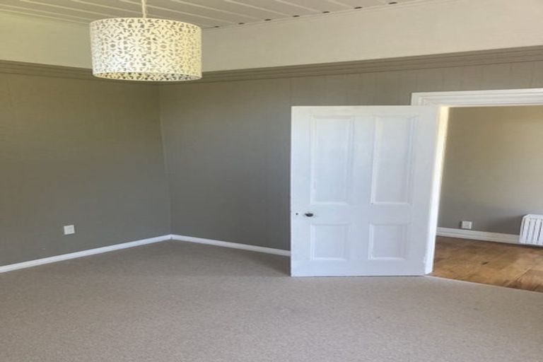 Photo of property in 195 Ngamotu Road, Spotswood, New Plymouth, 4310