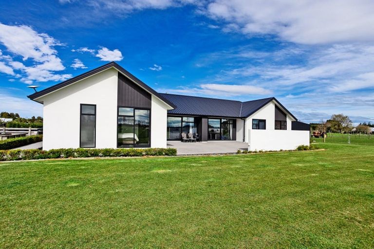 Photo of property in 60 Orion Road East, Makarewa, Invercargill, 9876