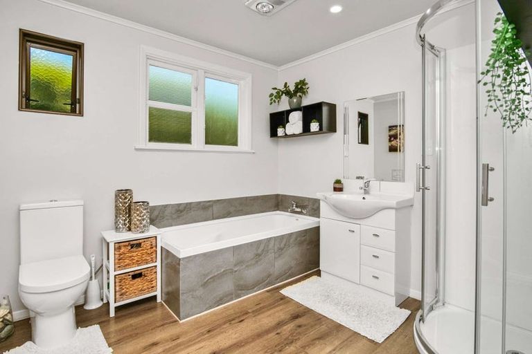 Photo of property in 161 Derby Street, Westport, 7825