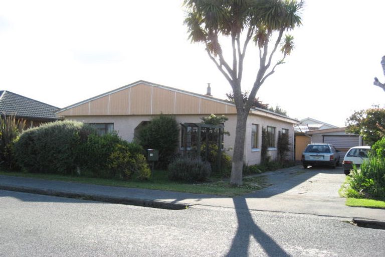Photo of property in 13 Hills Street, Kaiapoi, 7630