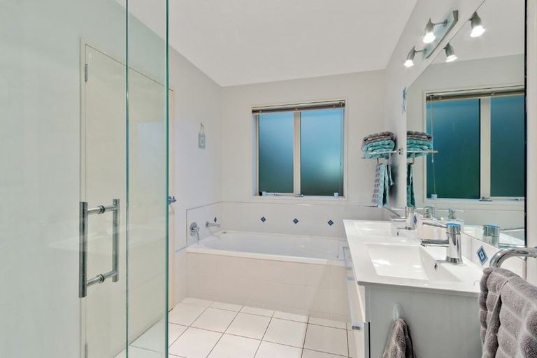 Photo of property in 1 Caleb Place, Northwood, Christchurch, 8051