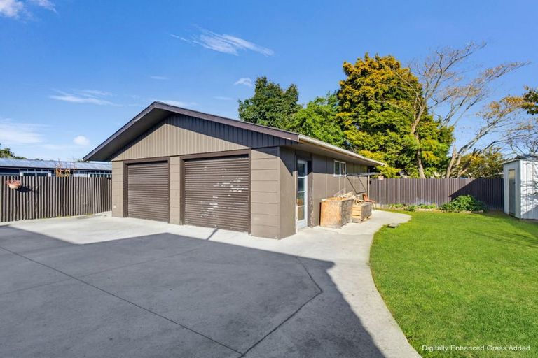 Photo of property in 12 Lyndhurst Street, Takaro, Palmerston North, 4412