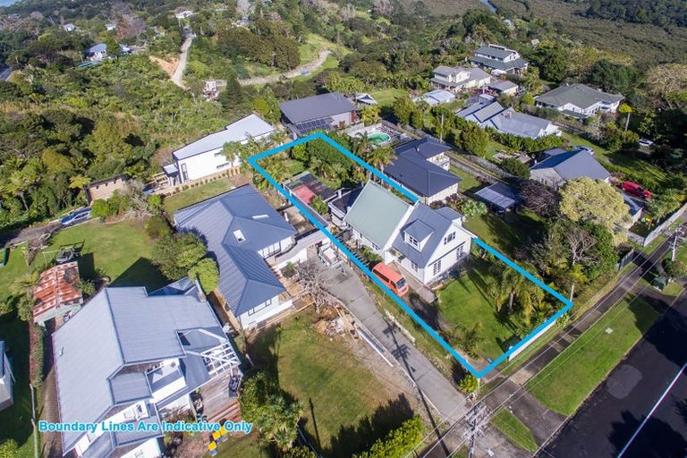 Photo of property in 10 Grendon Road, Titirangi, Auckland, 0604