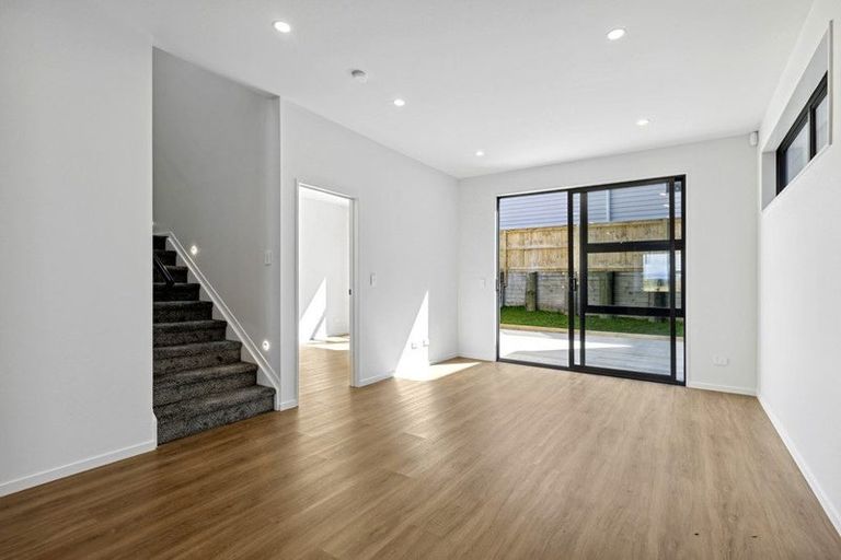 Photo of property in 93 Limestone Drive, Hobsonville, Auckland, 0616