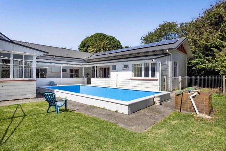 Photo of property in 8 Hadfield Street, Patea, 4520