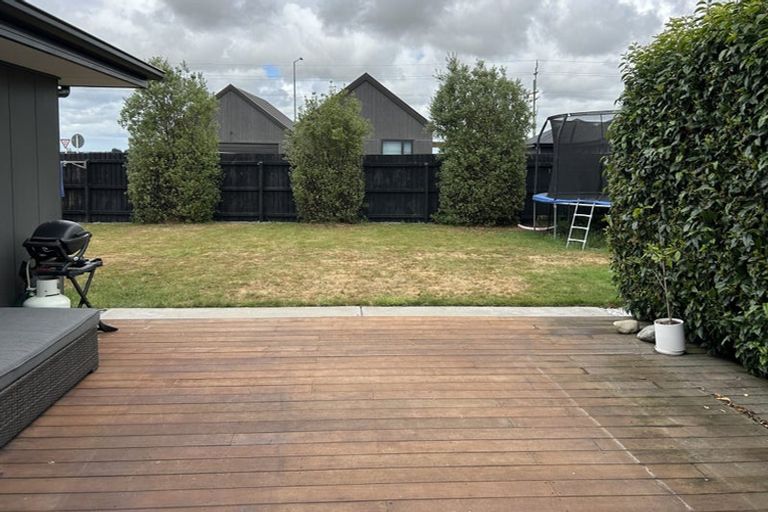 Photo of property in 1 Fountain Place, Rolleston, 7614