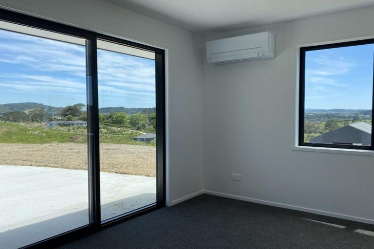 Photo of property in 354 Whitehills Road, Waitoki, Silverdale, 0994