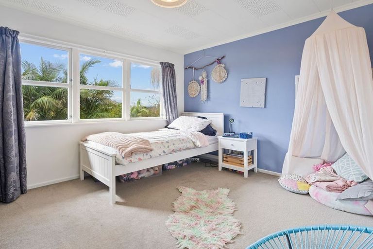 Photo of property in 1 Ranfurly Place, Te Kamo, Whangarei, 0112