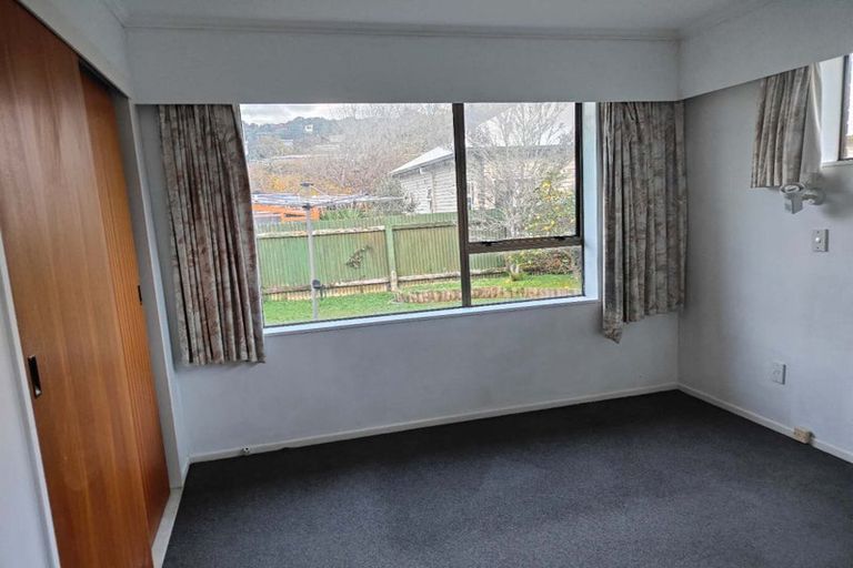 Photo of property in 42 Oxford Street, Tawa, Wellington, 5028