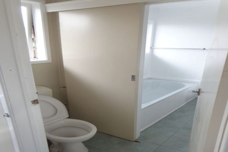 Photo of property in 168 Don Buck Road, Massey, Auckland, 0614