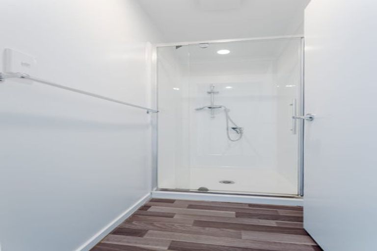 Photo of property in 24 Foundation Place, Glen Eden, Auckland, 0602