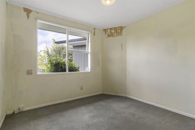 Photo of property in 10 Larne Avenue, Pakuranga Heights, Auckland, 2010