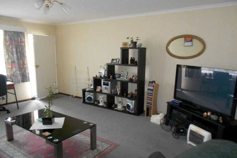 Photo of property in 5 Kiwi Court, Roslyn, Palmerston North, 4414