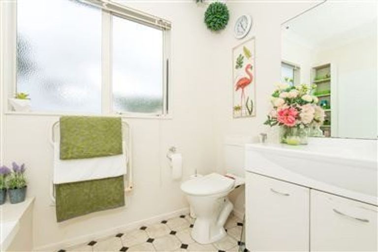 Photo of property in 7b Atua Street, Johnsonville, Wellington, 6037