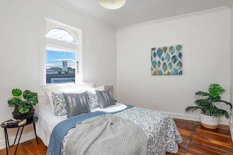 Photo of property in 2 Gordon Street, Newtown, Wellington, 6021