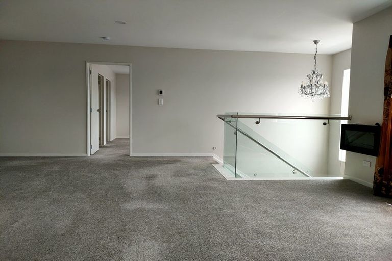 Photo of property in 12 Han Court, Glen Eden, Auckland, 0602