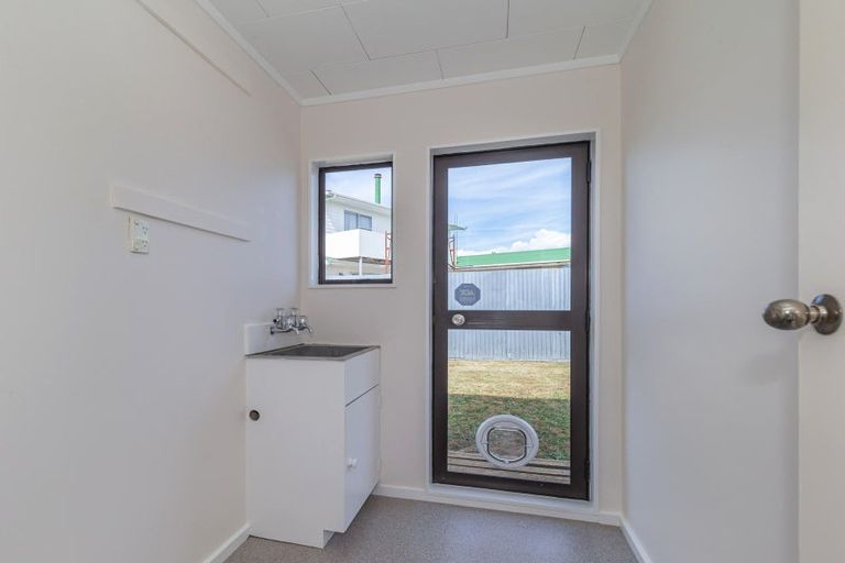 Photo of property in 131 Queen Street West, Levin, 5510