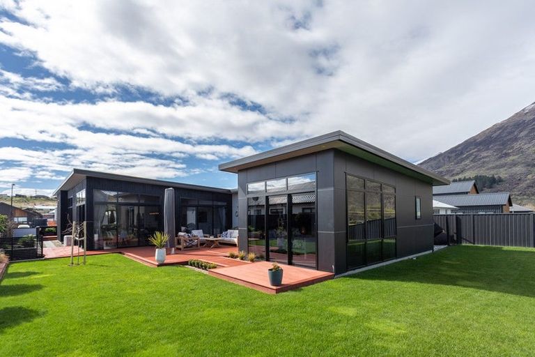 Photo of property in 117 Stalker Road, Lower Shotover, Queenstown, 9304