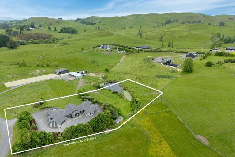 Photo of property in 19 Jg Wilson Drive, Waipukurau, 4281