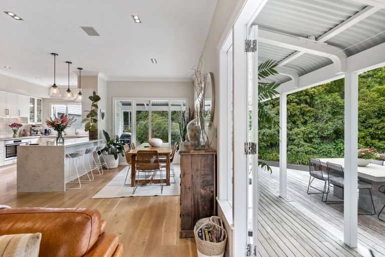 Photo of property in 47 Waipuia Place, Greenhithe, Auckland, 0632