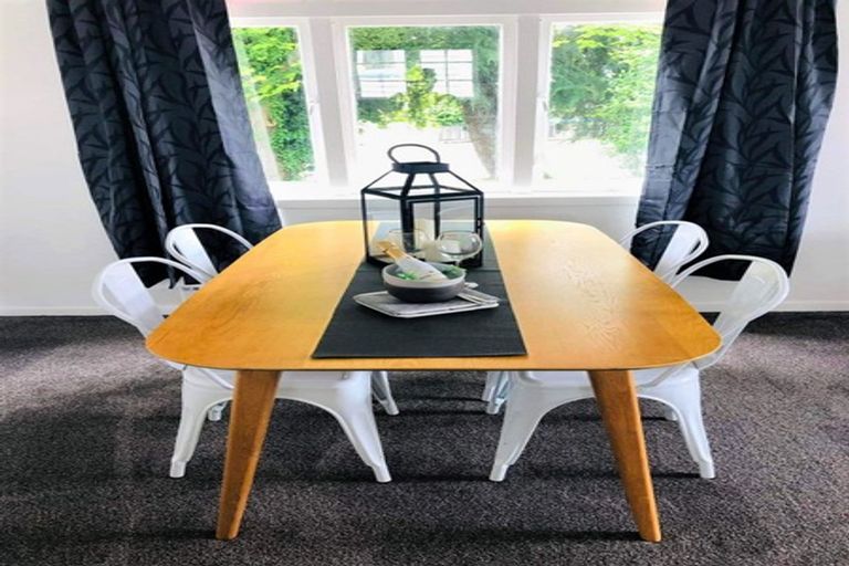 Photo of property in 329 Kihikihi Road, Te Awamutu, 3800