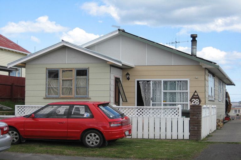 Photo of property in 28 Kowhai Street, Castlecliff, Whanganui, 4501