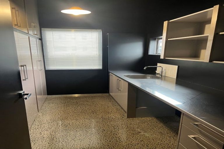 Photo of property in 17 Te Paeroa Road, Bethlehem, Tauranga, 3110