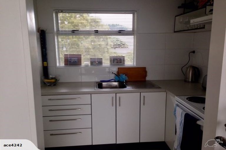 Photo of property in Beresford Apartments, 12/118u Russell Terrace, Berhampore, Wellington, 6023