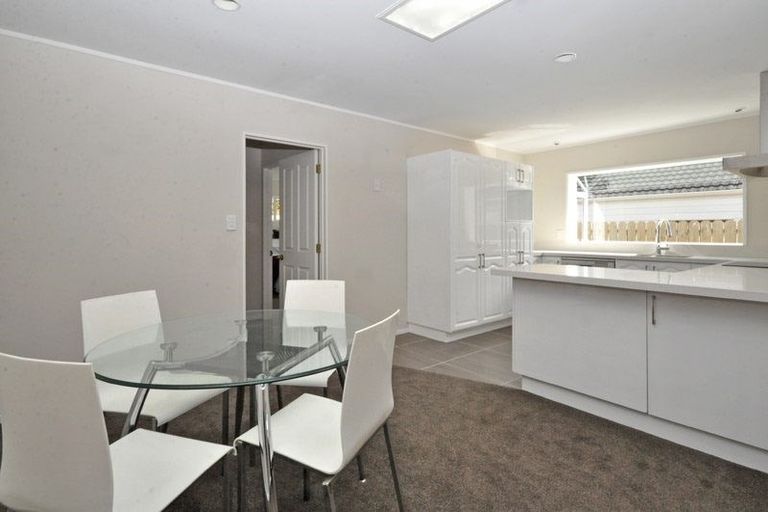 Photo of property in 2/45 Great South Road, Papakura, 2110