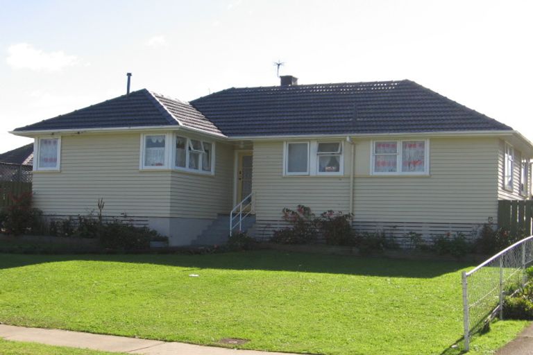 Photo of property in 4 Herald Place, Otara, Auckland, 2023