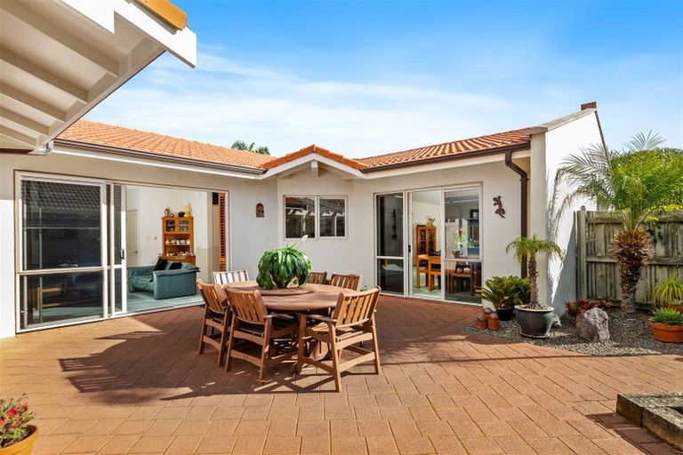 Photo of property in 27 Palm Beach Boulevard, Papamoa Beach, Papamoa, 3118