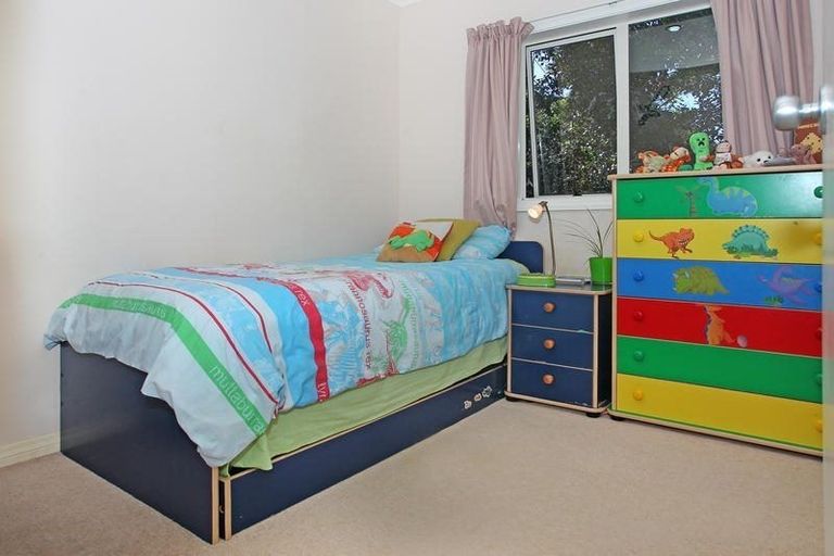 Photo of property in 32a Cutler Street, New Lynn, Auckland, 0600