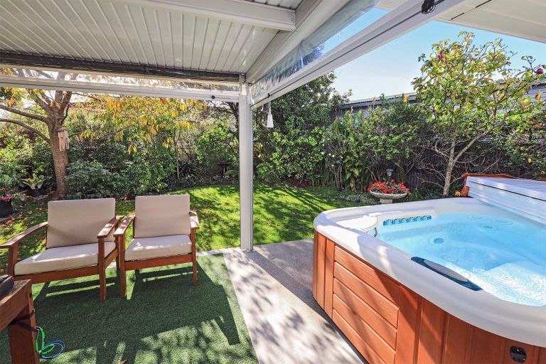 Photo of property in 6b Oxford Place, Taradale, Napier, 4112