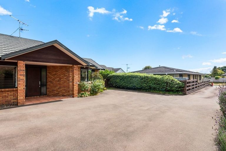 Photo of property in 84 Kapanui Road, Waikanae, 5036