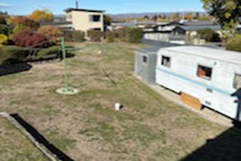 Photo of property in 27 Fraser Street, Clyde, 9330