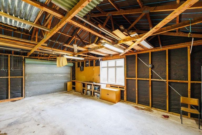 Photo of property in 56 Ongo Road, Hunterville, 4730