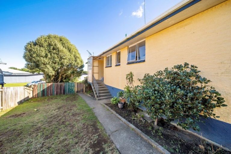 Photo of property in 8 Maui Place, Spotswood, New Plymouth, 4310