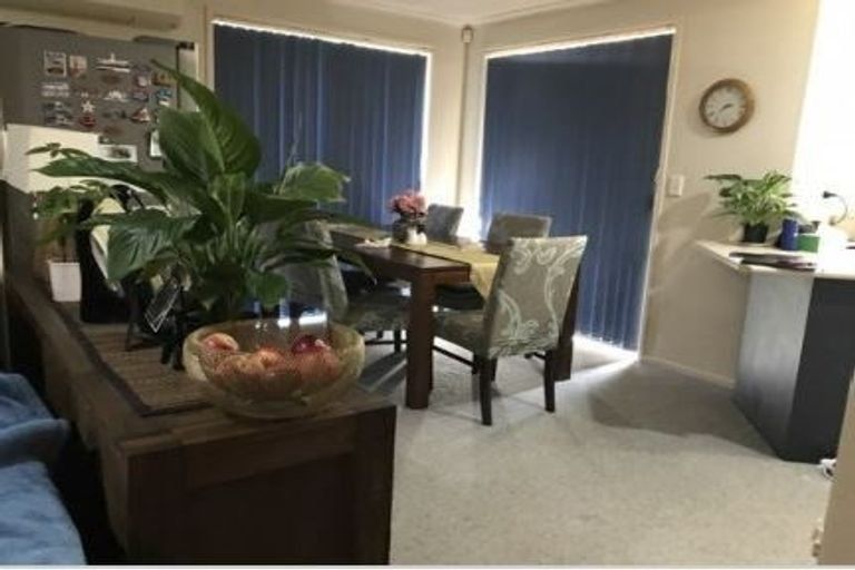 Photo of property in 2 Nobleman Place, Hamilton East, Hamilton, 3216