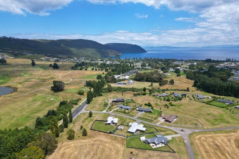 Photo of property in 2/500 Kinloch Road, Kinloch, Taupo, 3377