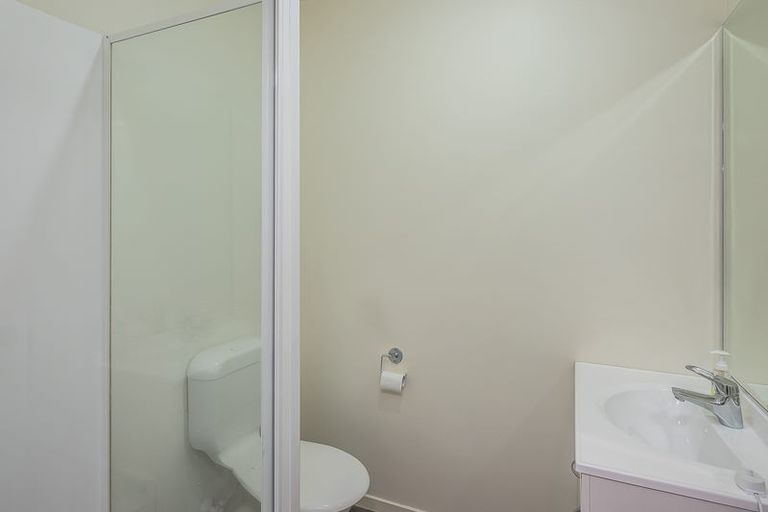 Photo of property in 2/7 Hall Avenue, Newtown, Wellington, 6021