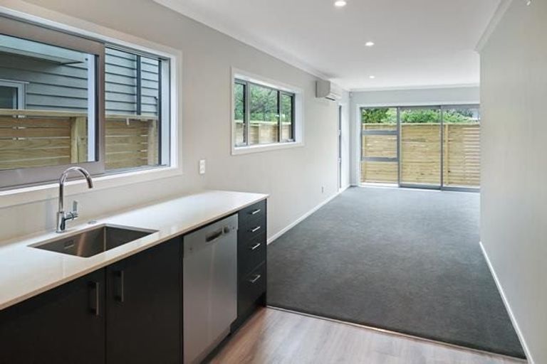 Photo of property in 36 Nile Street, Waterloo, Lower Hutt, 5011