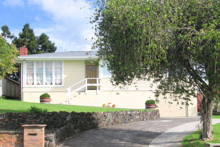 Photo of property in 16 Kereru Street, Henderson, Auckland, 0612