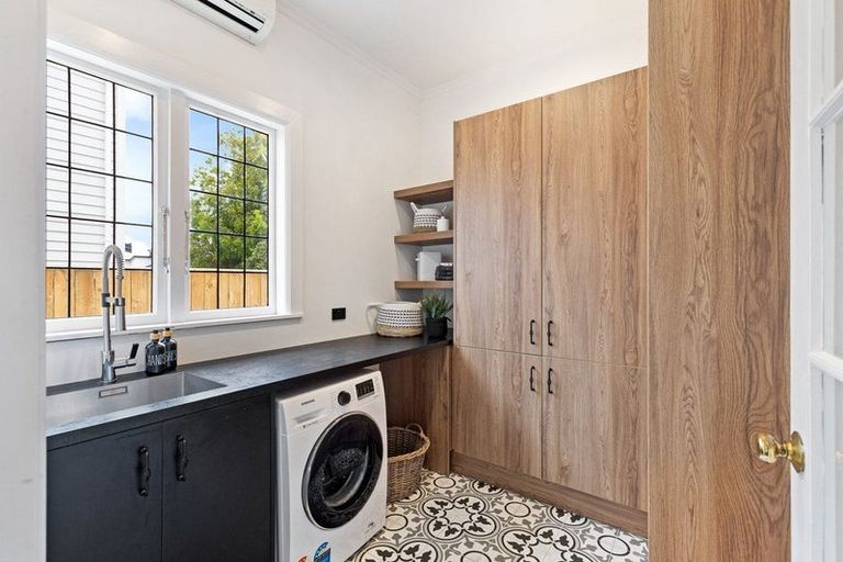 Photo of property in 83 North Street, Palmerston North, 4410