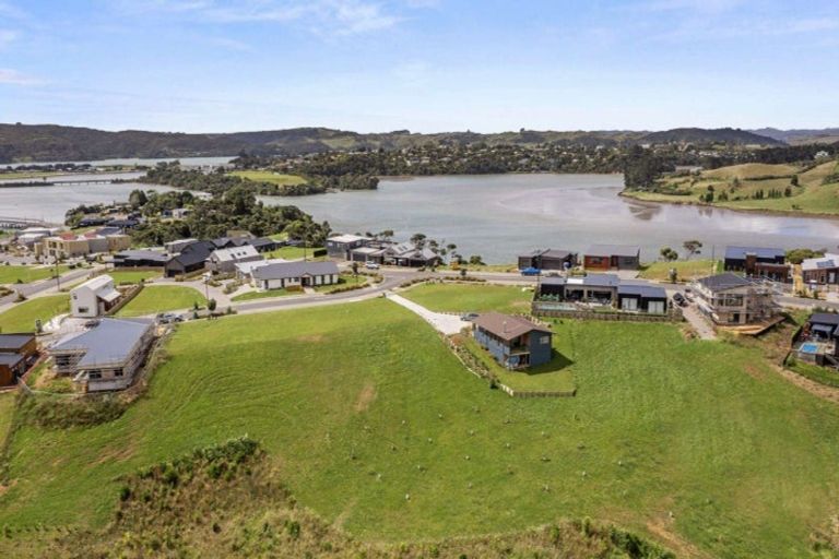 Photo of property in 48 Rangitahi Road, Raglan, 3225