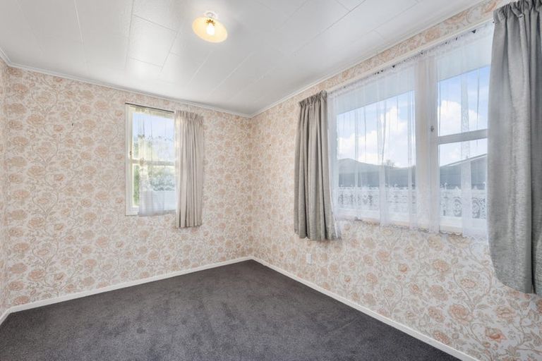 Photo of property in 2 Hector Place, Sunnybrook, Rotorua, 3015