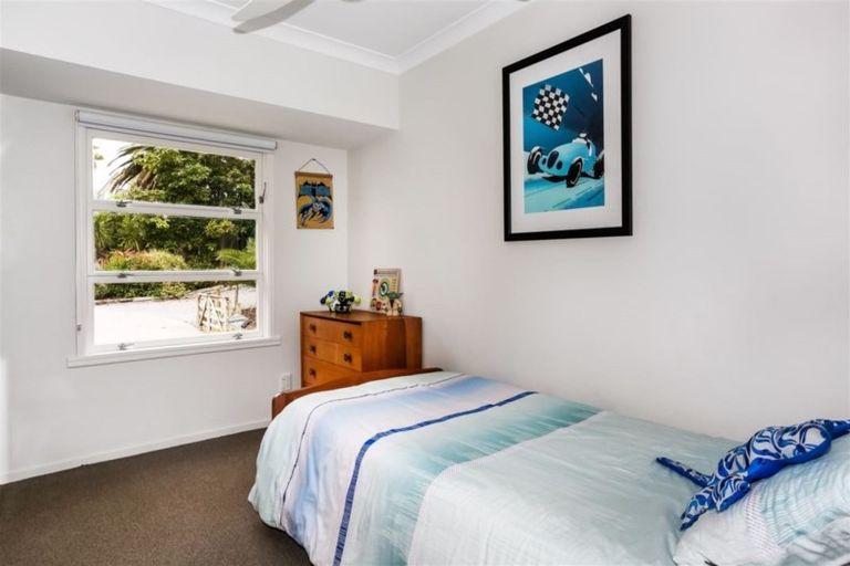 Photo of property in 16 Kaiwaka Road, Waiuku, 2123