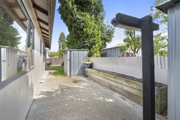 Photo of property in 2a Wellington Street, Feilding, 4702