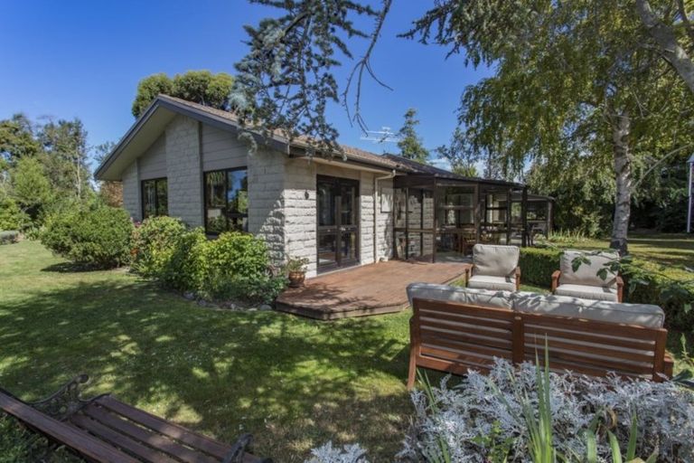 Photo of property in 3 Woodfield Place, Woodend, 7610