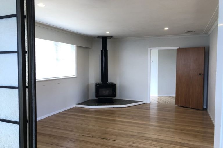 Photo of property in 39 Mason Street, New Lynn, Auckland, 0600